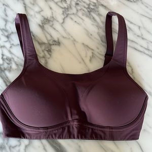 Lululemon runtimes Bra